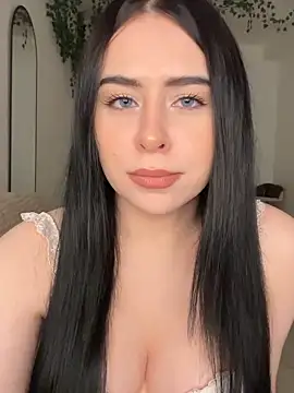  SweetCandyy online show from April 16, 2026, 10:23 pm