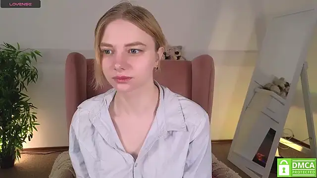 MirraBellanta online show from April 16, 2026, 10:01 pm