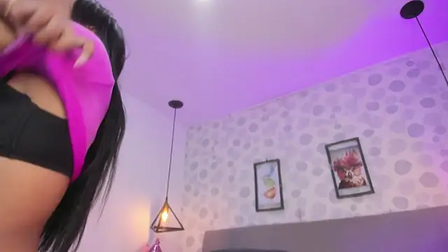 nicole  parker1 online show from March 31, 2026, 5:35 pm