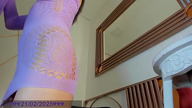 Snapshot of Bylie_Hills chatting on February 21, 2025, 9:22 pm Bylie Hills online show from February 21, 2025, 9:22 pm