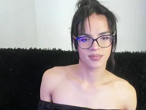 Snapshot of kerly_monroe chatting on October 16, 2025, 8:21 pm kerly monroe online show from October 16, 2025, 8:21 pm