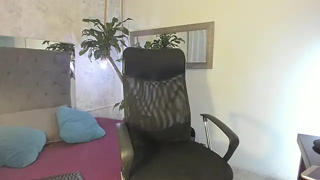 pixy 20 online show from December 15, 2024, 4:18 am