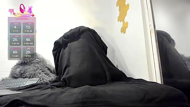 Snapshot of rayfit_90 chatting on April 15, 2026, 10:22 am rayfit 90 online show from April 15, 2026, 10:22 am