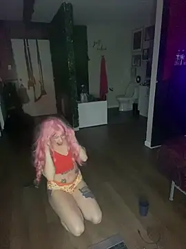 Snapshot of Luluof chatting on March 1, 2025, 9:18 am Luluof online show from March 1, 2025, 9:18 am