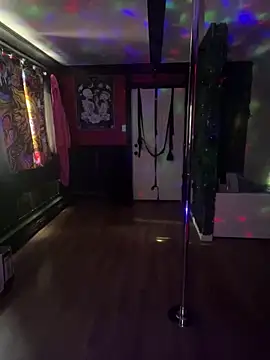 Snapshot of Luluof chatting on March 21, 2025, 2:51 pm Luluof online show from March 21, 2025, 2:51 pm