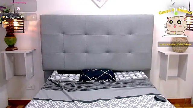 Snapshot of Cheelsea_ chatting on February 6, 2025, 6:29 am Cheelsea  online show from February 6, 2025, 6:29 am