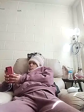 Snapshot of TickleMeKink chatting on February 17, 2025, 4:48 pm TickleMeKink online show from February 17, 2025, 4:48 pm