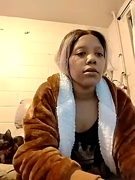 Snapshot of TickleMeKink chatting on February 21, 2025, 8:29 am TickleMeKink online show from February 21, 2025, 8:29 am