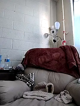 Snapshot of TickleMeKink chatting on February 24, 2025, 1:31 pm TickleMeKink online show from February 24, 2025, 1:31 pm