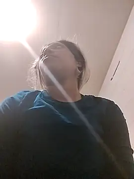 Snapshot of TickleMeKink chatting on February 26, 2025, 9:21 am TickleMeKink online show from February 26, 2025, 9:21 am