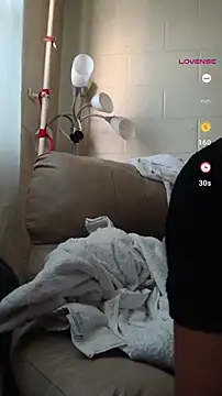 Snapshot of TickleMeKink chatting on February 28, 2025, 12:52 pm TickleMeKink online show from February 28, 2025, 12:52 pm