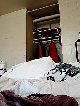 Snapshot of TickleMeKink chatting on March 1, 2025, 9:37 pm TickleMeKink online show from March 1, 2025, 9:37 pm