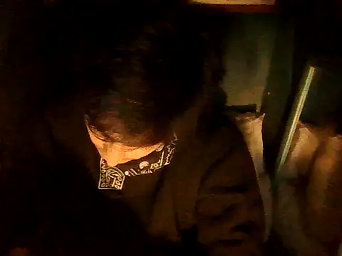 Bezzzzzerr online show from May 22, 2026, 9:48 am