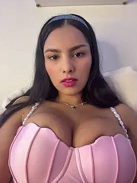 Snapshot of Maddy_Rouse_ chatting on March 9, 2025, 2:18 am Maddy Rouse  online show from March 9, 2025, 2:18 am