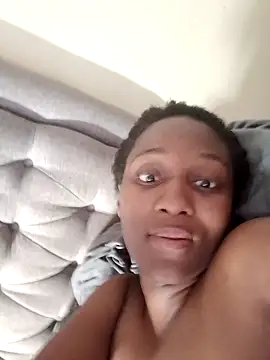 Lucy Blacksilk online show from April 20, 2026, 11:35 am