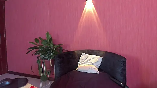 ChloeTurner  online show from March 25, 2026, 8:04 pm