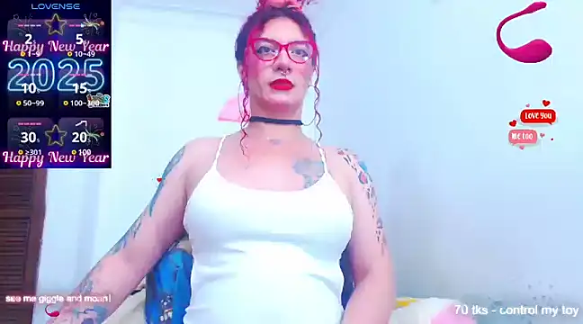 Skarleth77 online show from January 8, 2025, 8:49 am
