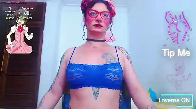 Skarleth77 online show from March 11, 2025, 1:23 pm