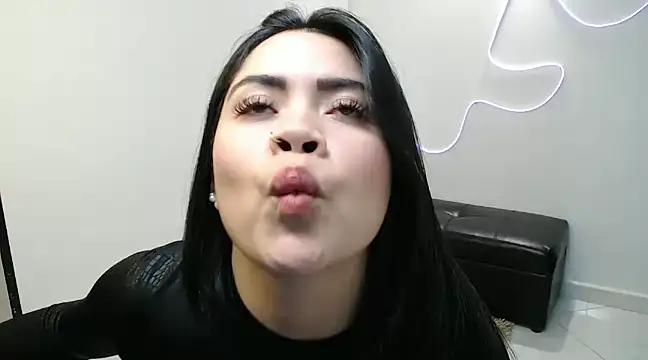 team dinamite69 online show from January 29, 2025, 6:50 pm