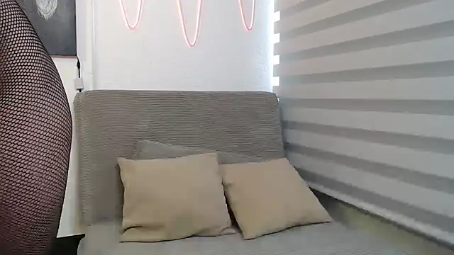 team dinamite69 online show from October 9, 2025, 2:48 pm