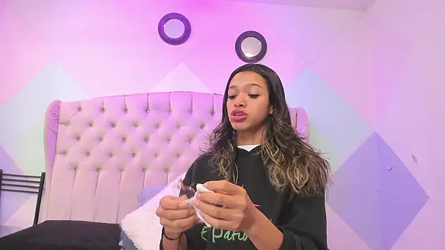 Snapshot of BritneyCollins chatting on February 11, 2026, 11:37 am BritneyCollins online show from February 11, 2026, 11:37 am