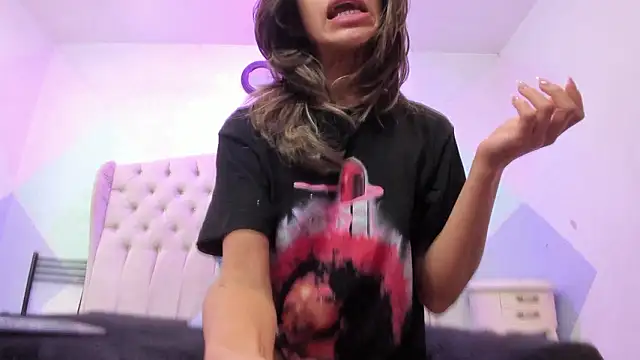 Snapshot of BritneyCollins chatting on February 25, 2026, 12:48 pm BritneyCollins online show from February 25, 2026, 12:48 pm