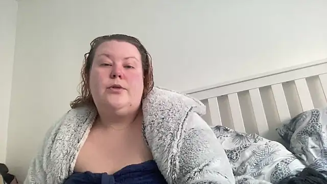 Busty-BBW-Emilie online show from March 9, 2025, 4:00 pm