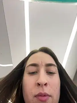 Holly Play online show from December 30, 2024, 3:35 pm