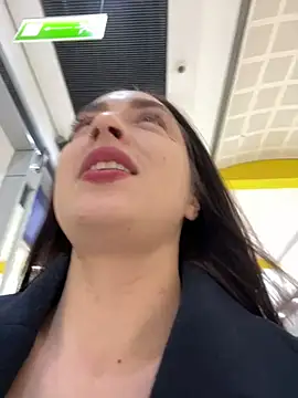 Holly Play online show from February 14, 2025, 8:21 am