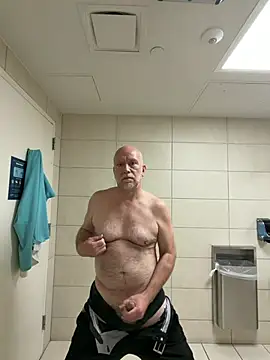 FLSexyGuy online show from April 12, 2026, 12:32 pm