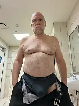 FLSexyGuy online show from April 16, 2026, 8:09 pm