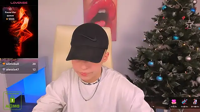 Dolly  Queen  online show from December 21, 2024, 2:41 am