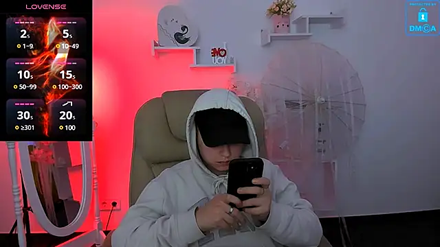 Dolly  Queen  online show from January 24, 2025, 11:34 pm