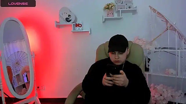 Dolly  Queen  online show from March 4, 2025, 8:16 pm