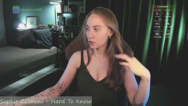 Snapshot of _Eva_Adama chatting on April 15, 2026, 6:37 pm Eva Adama online show from April 15, 2026, 6:37 pm