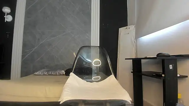 YummyDuooo online show from January 30, 2025, 12:59 pm