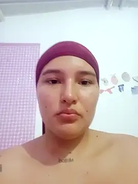 Celeste camila18 online show from December 3, 2025, 5:33 pm