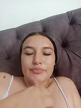 Celeste camila18 online show from May 17, 2026, 3:41 pm