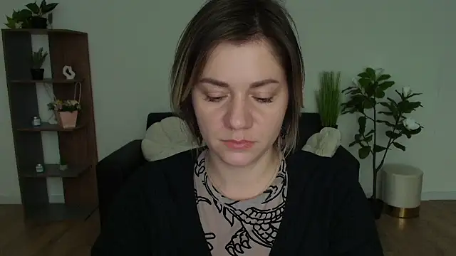 MariaSttone online show from December 17, 2024, 2:11 pm