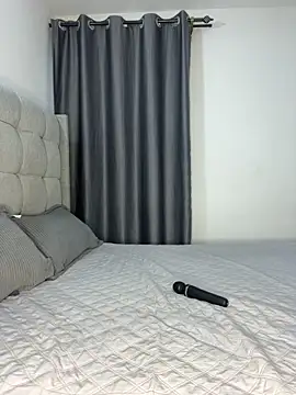 prettiepearl online show from March 28, 2026, 4:56 am