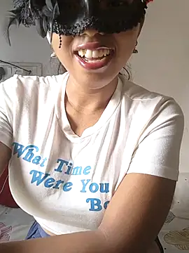 sandy naughty online show from October 19, 2025, 8:59 am