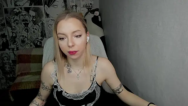 Snapshot of Martha_Cameron chatting on January 23, 2025, 9:07 pm Martha Cameron online show from January 23, 2025, 9:07 pm