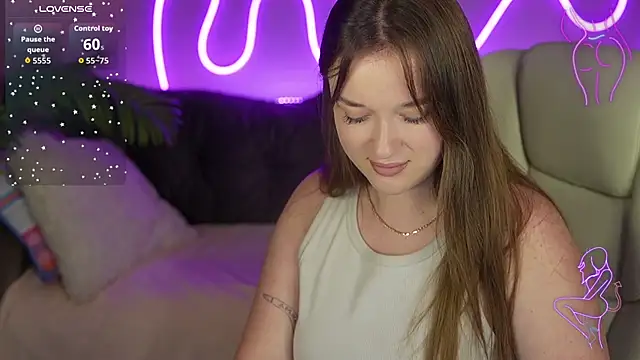 DonnaLustt online show from October 11, 2025, 7:45 pm