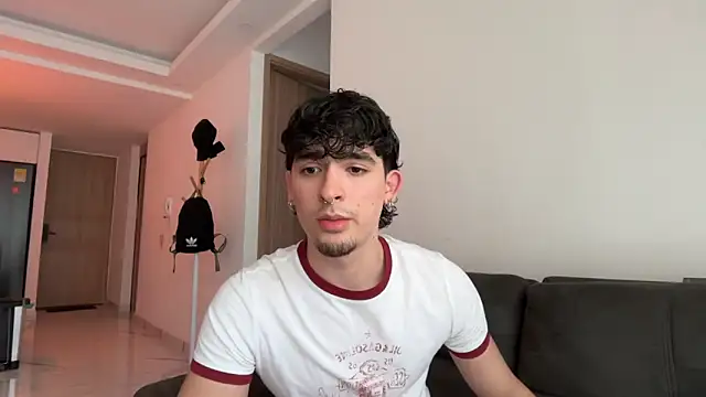 zenn rush1 online show from March 18, 2026, 8:45 pm