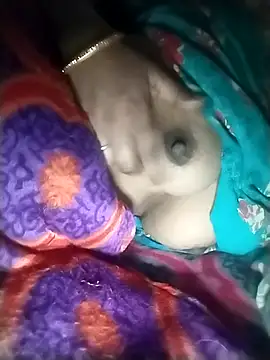 saloni19881 online show from February 25, 2026, 4:22 am