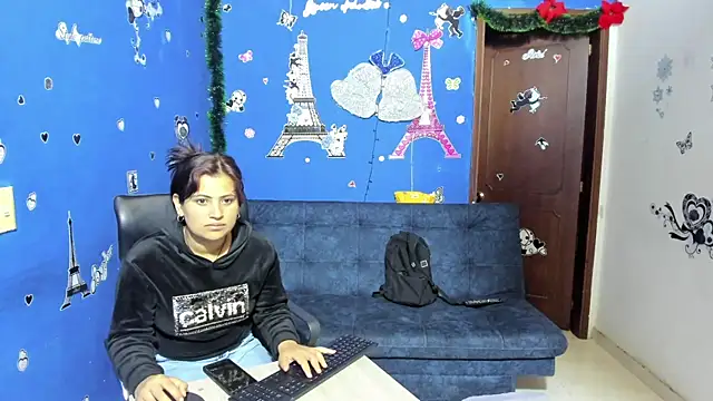 Snapshot of Luna_Star_Sl chatting on January 23, 2025, 12:19 pm Luna Star Sl online show from January 23, 2025, 12:19 pm