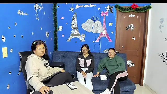 Snapshot of Luna_Star_Sl chatting on February 10, 2025, 12:29 pm Luna Star Sl online show from February 10, 2025, 12:29 pm