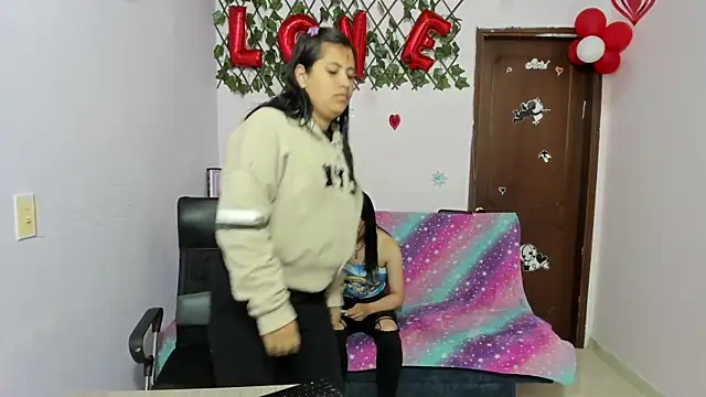 Snapshot of Luna_Star_Sl chatting on March 7, 2025, 12:12 pm Luna Star Sl online show from March 7, 2025, 12:12 pm