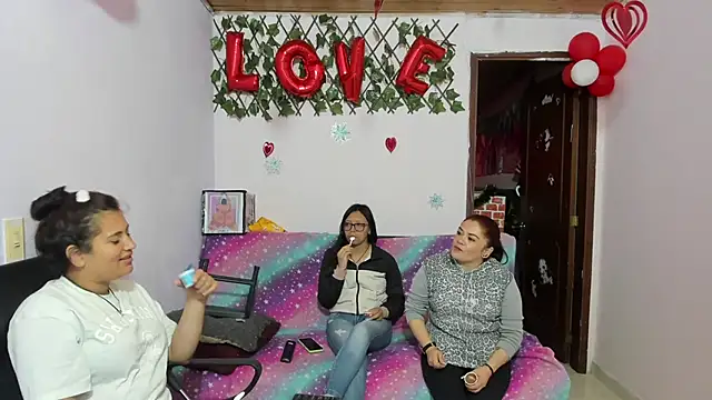 Snapshot of Luna_Star_Sl chatting on March 8, 2025, 12:41 pm Luna Star Sl online show from March 8, 2025, 12:41 pm