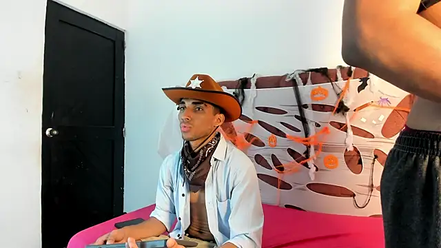 boys yourparty online show from October 20, 2025, 1:11 pm